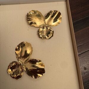 Gold Leaf-Shaped Earrings